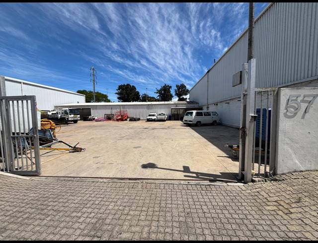 420M² WAREHOUSE TO LET IN BELLVILLE SOUTH INDUSTRIA